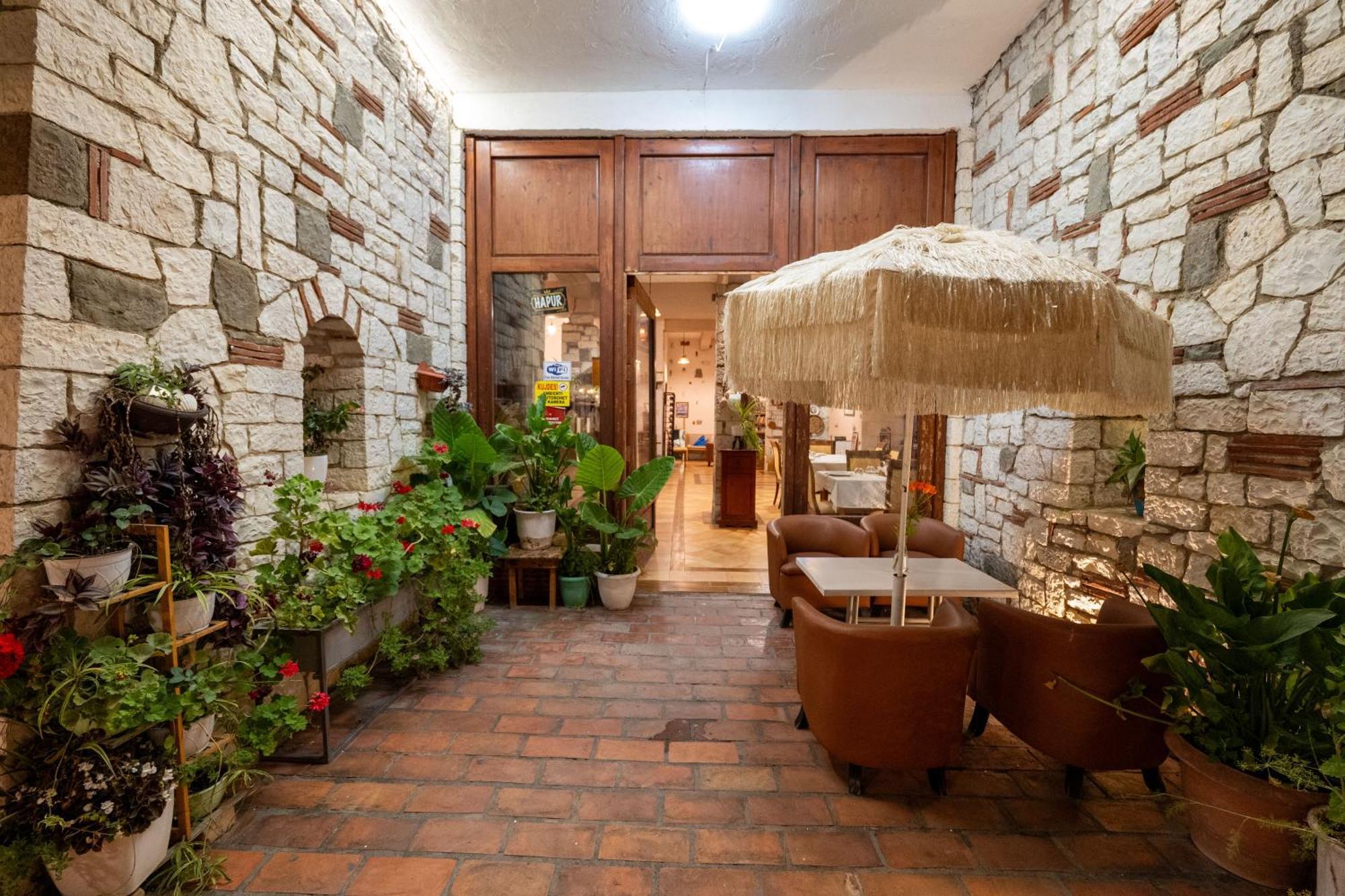 Hotel Nika Radhimë 외부 사진