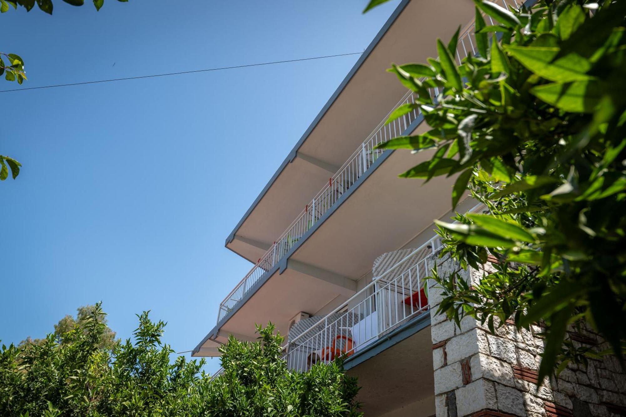 Hotel Nika Radhimë 외부 사진