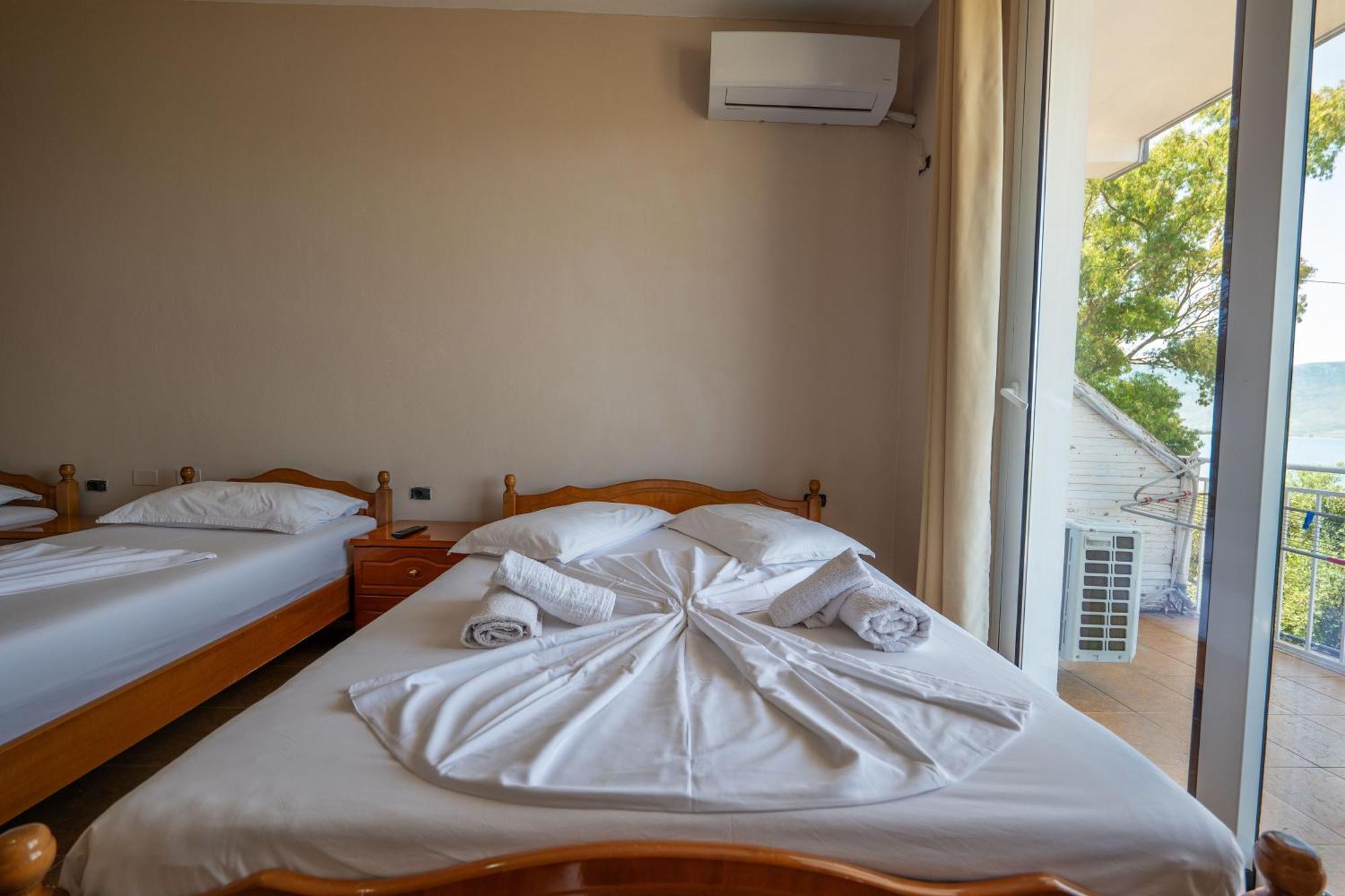 Hotel Nika Radhimë 외부 사진